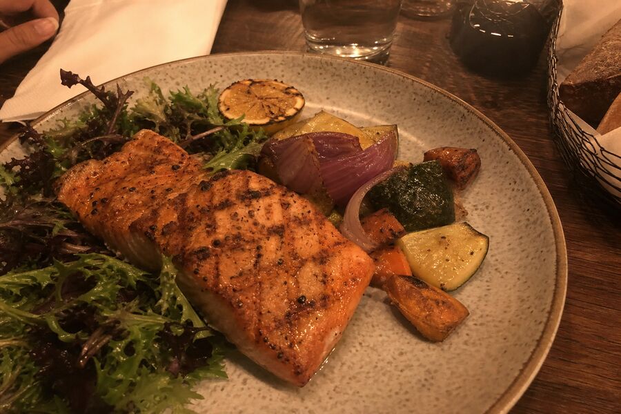 Grilled Salmon & Greens